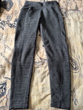 Title Nine Size Small Gray Sweatpants Stretchy Soft